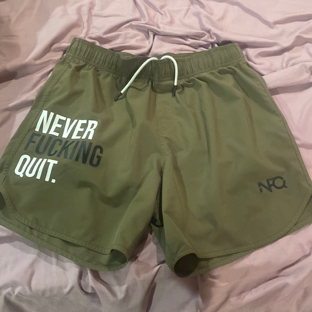 NFQ workout shorts, large